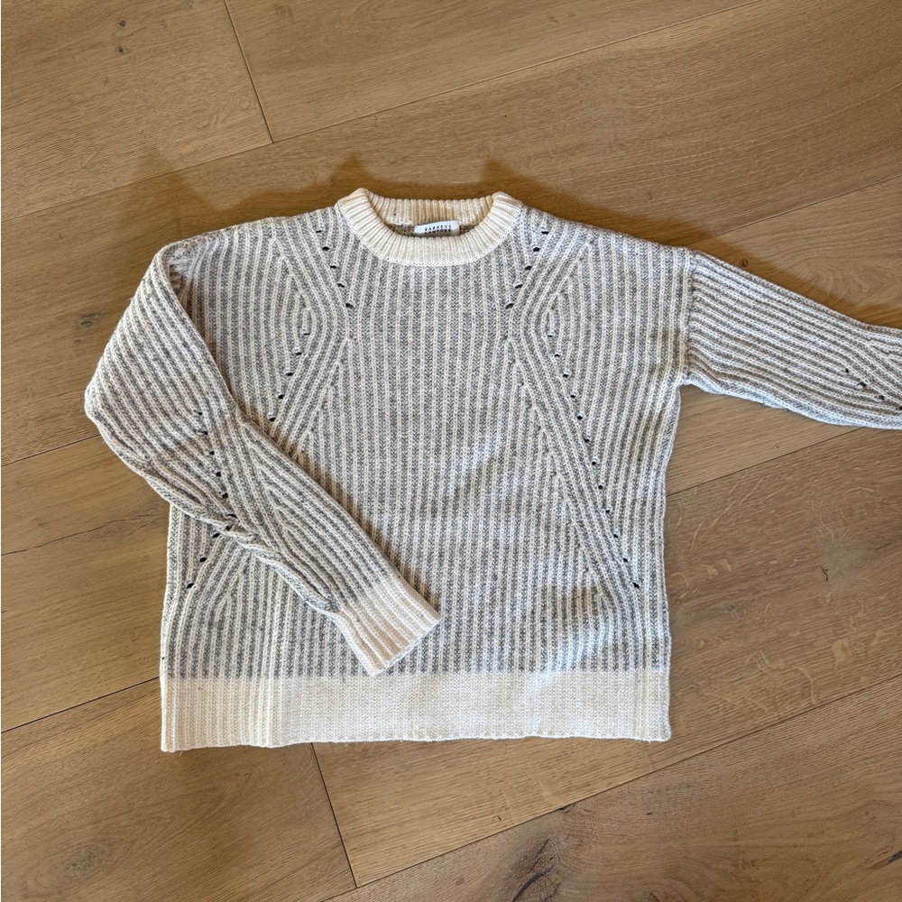 Barneys New York Gray and White Crewneck Sweater Ribbed Knit